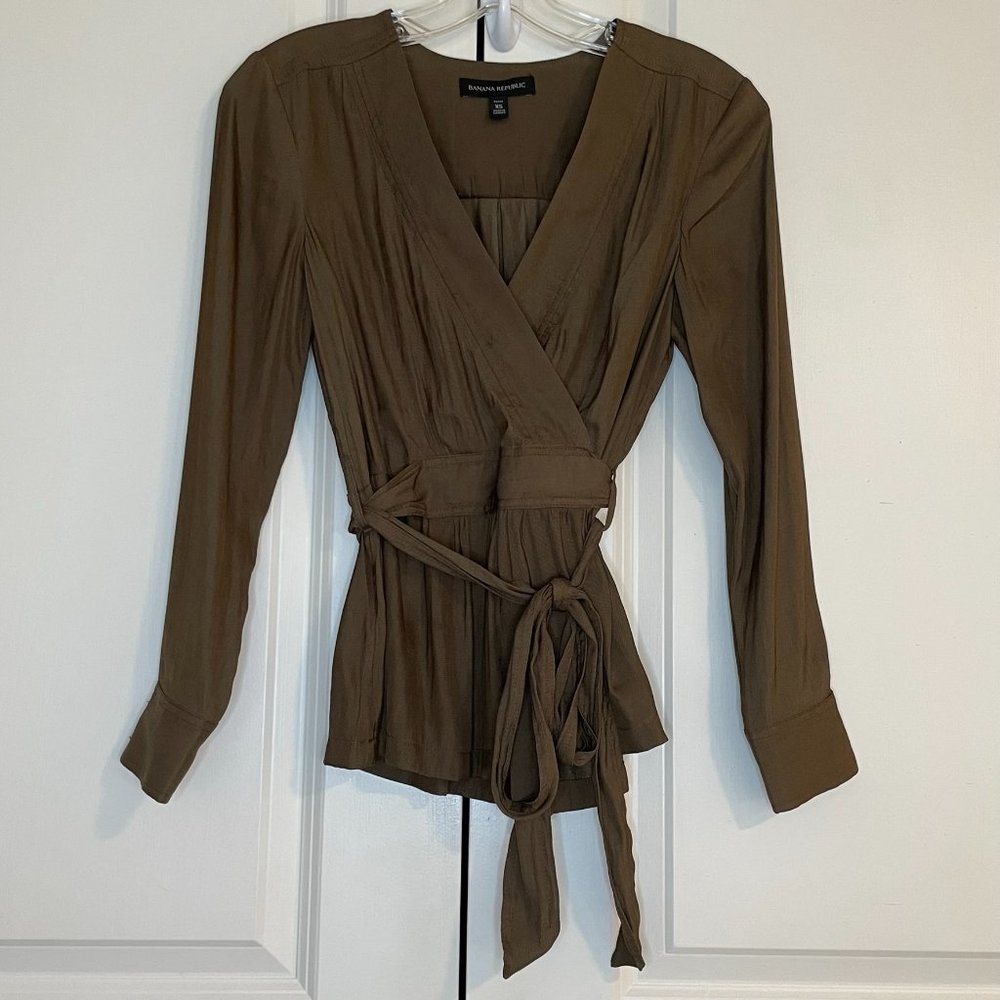 Banana Republic Long-Sleeved Tie-Waist Blouse Top (Petite XS, Olive Green)
